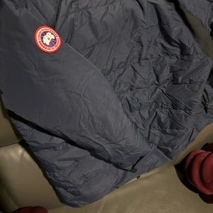 Canada Goose L men’s coat. Brand new w/tags.